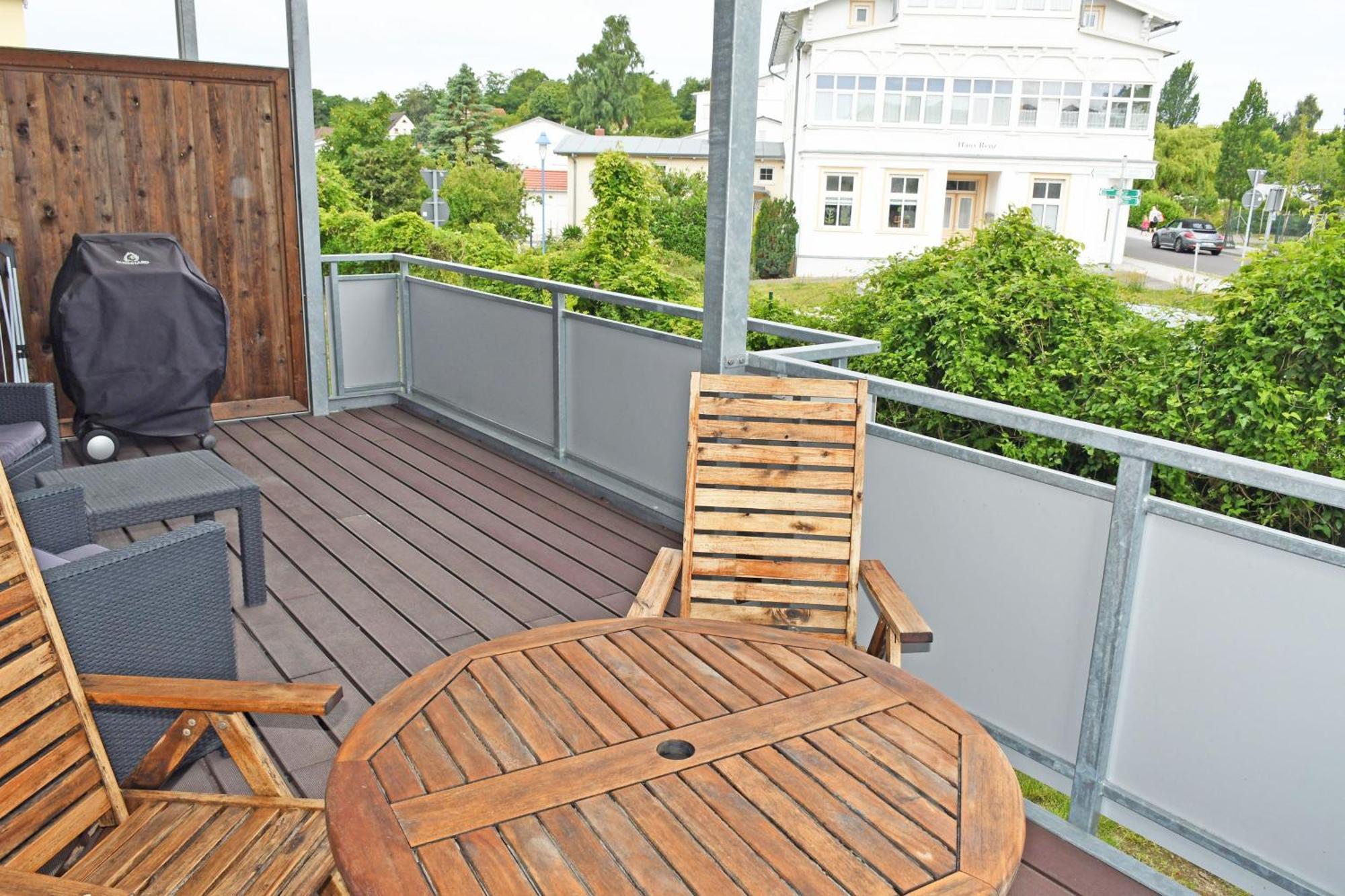 Ferienwohnungen Im Ostseebad Goehr Goehren  Esterno foto